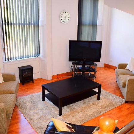 Two Bedroom Town Centre Apartment Elgin Ngoại thất bức ảnh
